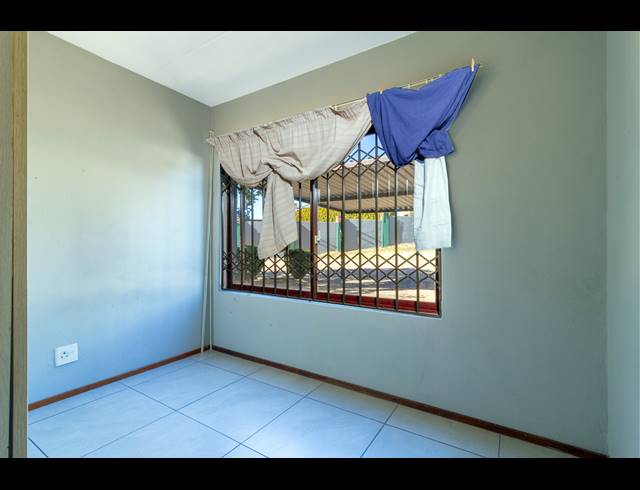 2 BEDROOM APARTMENT FOR SALE IN HONEYDEW GROVE